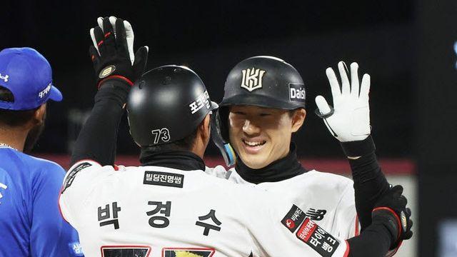 203번째 안타 '새 역사'…최원준, KBO 한 시즌 최다안타 신기록