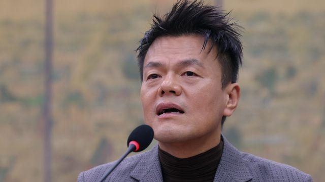 “국회서 본 적이 없다”…파격적이라고 말 나온 박진영 '국감장 패션'