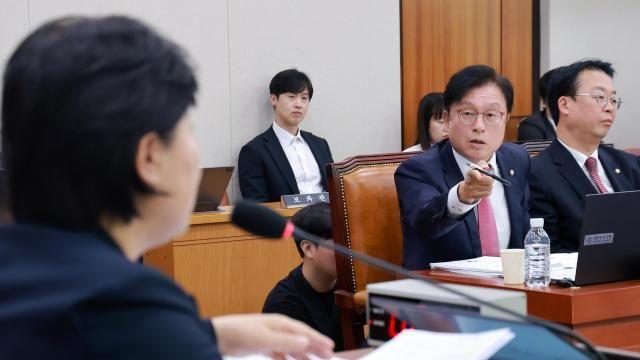 [2026 국정감사] 법사위, '발언권 중지' 후폭풍…與 