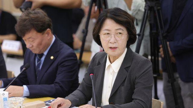 추미애, 고기영 전 차관 겨냥…“징계위 앞두고 도망치듯 사람이 그럴 수 있나”