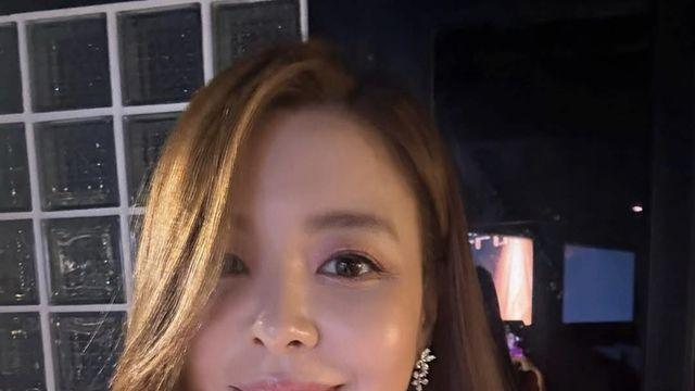 김규리, '거꾸로 걸린 태극기' 논란에 