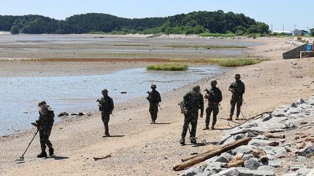 강화도서 북한 유실 지뢰 추가 발견…해병대 폭파 처리