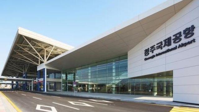청주공항 이륙 전 여객기서 보조배터리 화재…승객 168명 전원 대피