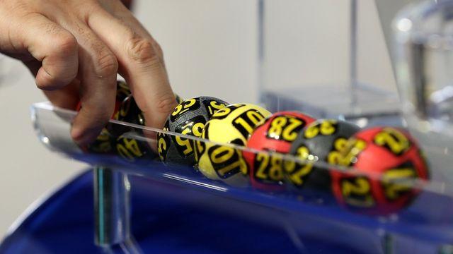 1245회 로또 당첨번호 1등 결과…각 30억씩, 당첨 명당은?