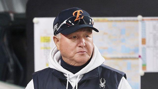 이럴 수가…한화 이끌던 김경문 감독, 작별 소식 전해졌다