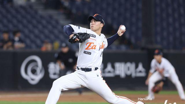 무너진 마운드 속 홀로 빛난 왕옌청, '그의 나라'도 주목한 한화의 새 판
