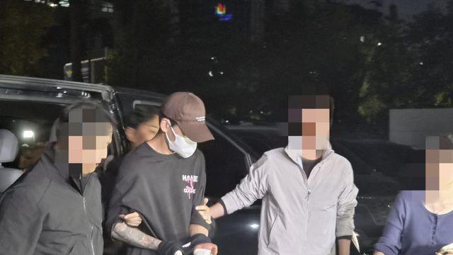 `장모 살해·아내 납치` 20대, 송파서 압송…혼인무효소송 중 범행