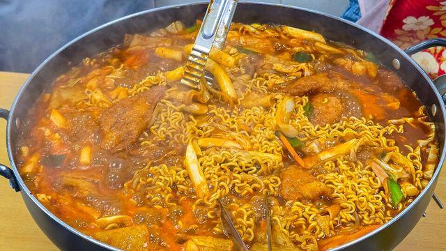 ‘단짠’ 생각나면 가봐야 할 서울 떡볶이 노포 4곳
