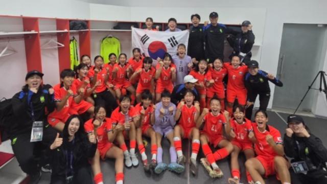 31골 쏟아내고 골문은 잠갔다... 한국 여자축구, 아시안컵 본선행