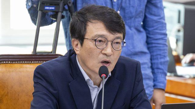 與 김의겸 “격려금 관여 안 했다는 조희대, 거짓으로 밝혀져”