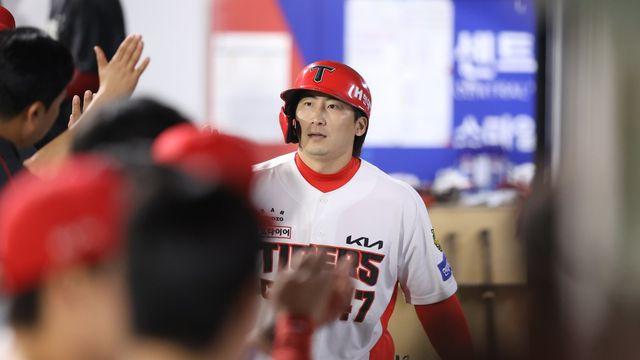 “솔직히 자존심 상했다”…약체 평가 뒤집고 3위 오른 KIA, 주장 나성범의 리뷰 [SD 광주 인터뷰]