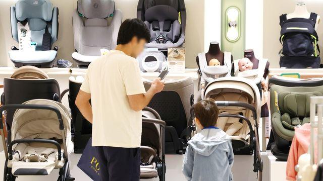 하루차 양육지원금 3천400만원 격차…정부, 1월생부터 지급 검토