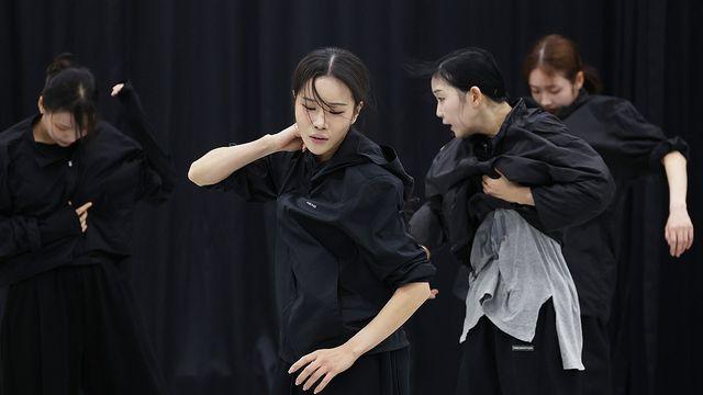 흔들리며 나아가는 삶…차세대 안무가 3인의 실험