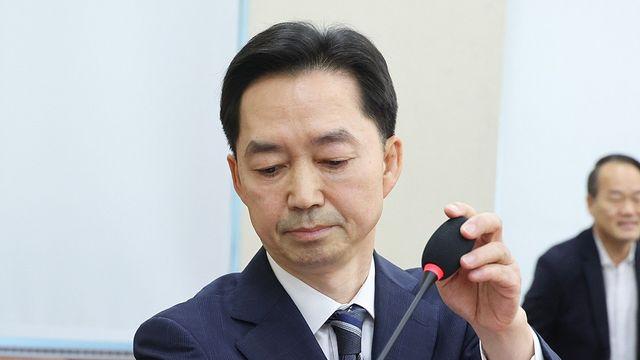 김지용 청문회…민주당 친문계 “비겁한 선택”, 조국혁신당 “국민이 반대” 집중 공세