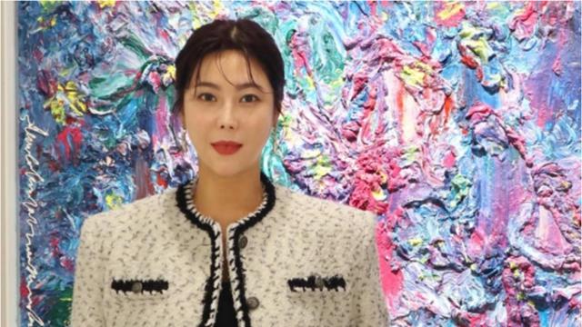 작품 최고가 2300만 원