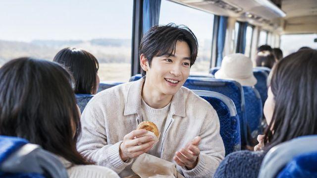 서범준, 대전 빵지순례 버스 탑승…참가자와 만남