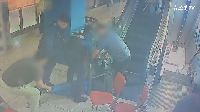 식판 던지고 의자로 막았다… 인천 흉기난동범 제압한 상인들 '뜻밖의 근황'