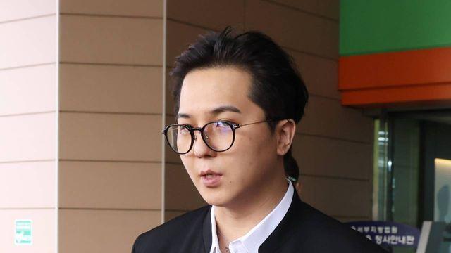 ‘근무지 무단이탈 102일’ 송민호, 1심 집행유예→재복무 확정…병무청 “절차 검토중”