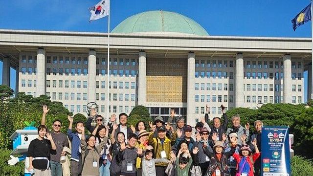 “진료실 밖에서 함께 걸으며 희망 나눠요”…파킨슨병환자·가족과 특별한 동행