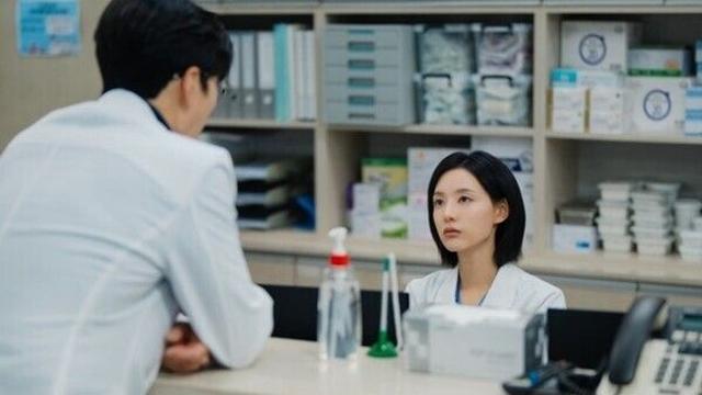 '닥터X' 장승조, 김지원 향한 수상한 커피·빵 미인계 