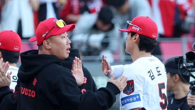 이범호 “김도영, 홈런 치는 방법 안다”…염경엽 