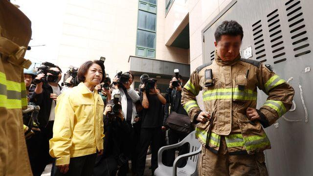 추미애 ‘재정 빨대’ 발언에 또 고개 숙인 민주당…“진심으로 사죄”