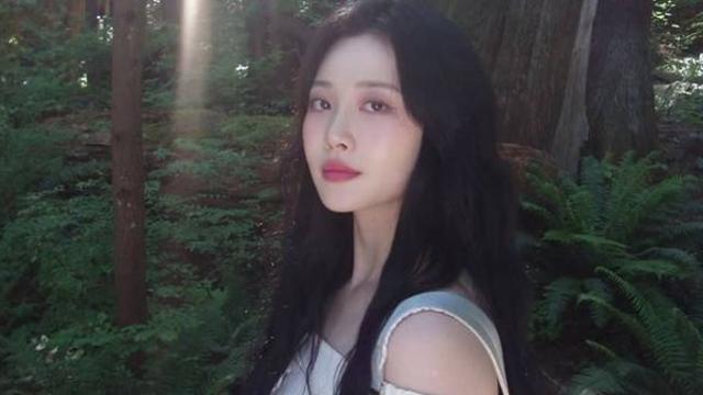 “1박 2일 여행 갔었다”…직접 '열애설' 밝힌 걸그룹 출신 배우