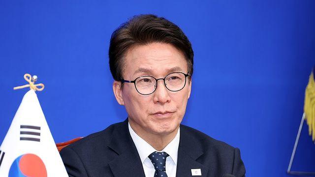 김민석, 추미애 '재정빨대'에 