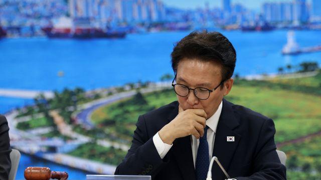 [속보] 김민석 “소방 재정 빨대 발언 대신 사과”...추미애에 ‘자성 어린 사과’ 요청