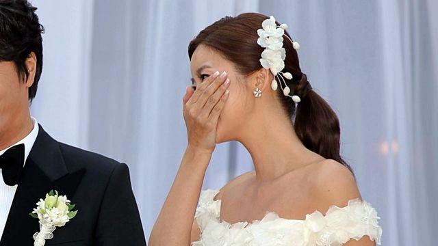 ‘드라마가 따로 없네’…가짜 열애설 터졌다가 진짜 결혼해 난리 난 ‘여배우’ 정체