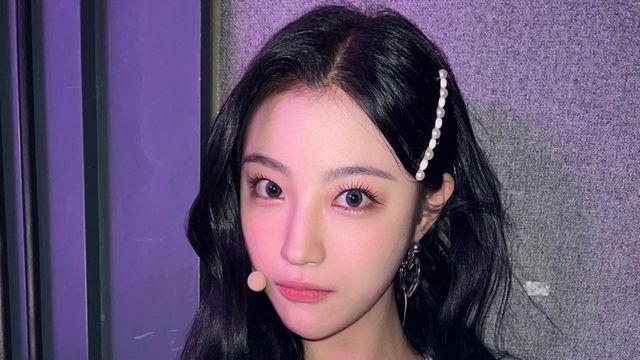 전완근 힘 장난 아닌 것 같은 여돌..gif