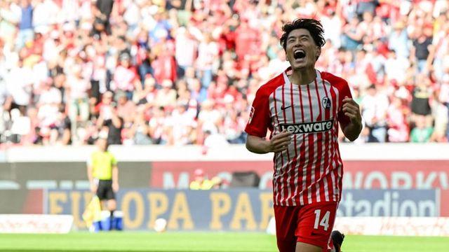 토트넘·밀란이 경합…日 깜짝 스타 누구→분데스리가 개막전 해트트릭 주인공