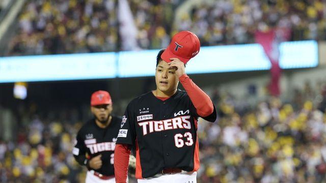'가을야구 체질인가' KIA 시라카와, 우려가 무색한 5이닝 9K 1실점 호투