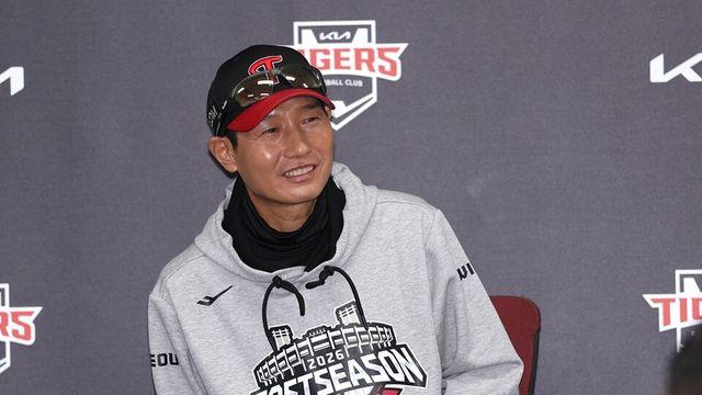 '스윕패 위기' 염경엽 LG 감독 