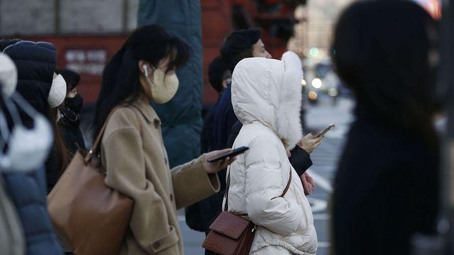 <오늘의 날씨> 아침 최저 0도 ‘가을 추위’⋯내륙 한파특보