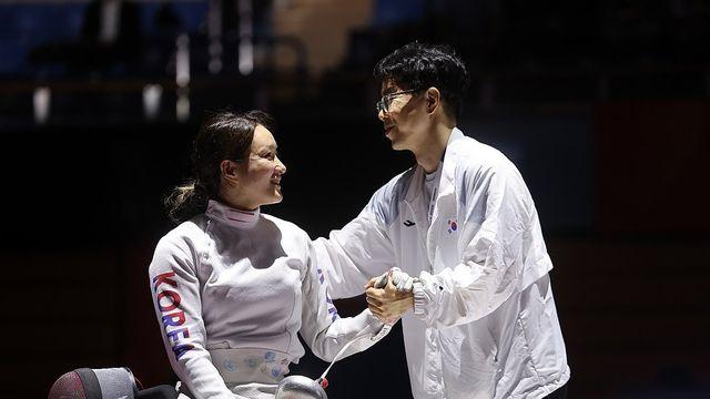 14-14서 마지막 금빛 찌르기…펜싱 조은혜, 장애인AG 첫 금메달