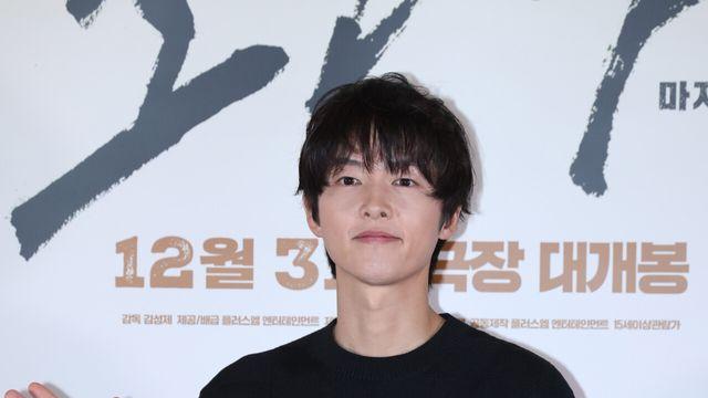 송중기, 전처 송혜교 언급에 표정 정색…누리꾼 “무례하다” [왓IS]