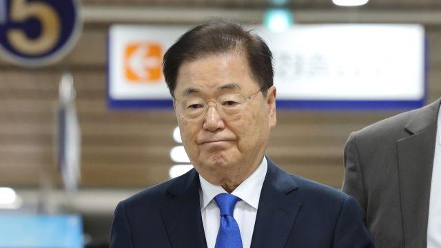 '동료 16명 살해 탈북어민 강제북송' 1심 선고유예 정의용·서훈, 2심에선 집행유예
