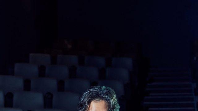 유재명 