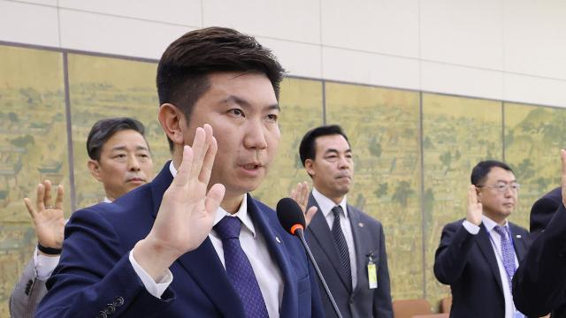 국감 도마 오른 축구대표팀 3인방 '군 면제 언행 논란'…유승민 회장 