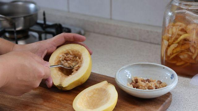 [요리꿀팁] 모과 씨는 빼고 '꿀'로 덮으세요, 돌 전 아기에게는 금물입니다