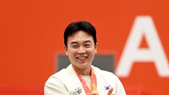금메달 놓쳤지만, 어머니가 웃어주셨다…태권도 간판 주정훈의 특별한 은메달 [나고야 APG]