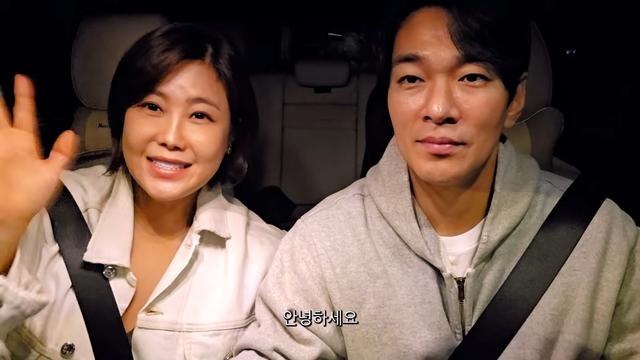 솔비♥이규한, 결혼 발표 후 첫 투샷…”세상에서 가장 아름다운 분” 꿀 뚝뚝 (‘솔비이즈백’)