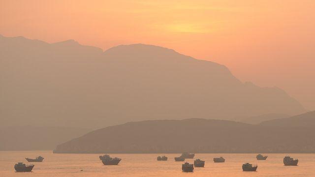 이란 '그림자 선단' 비축유 동났나…아시아行 유조선 물량 소진