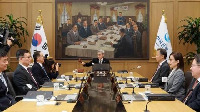[10월 금통위] 한은, 이번엔 속도 조절…연내 추가 인상 가능성