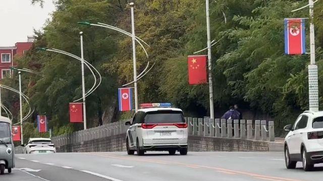 김정은 방중에 中단둥 '비상경계'…