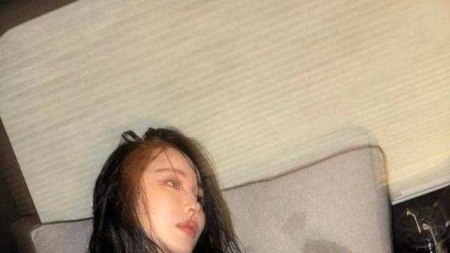 홍진영, 빗속 공연 후 안전벨트 논란 빛의 속도로 빛샘 차단 