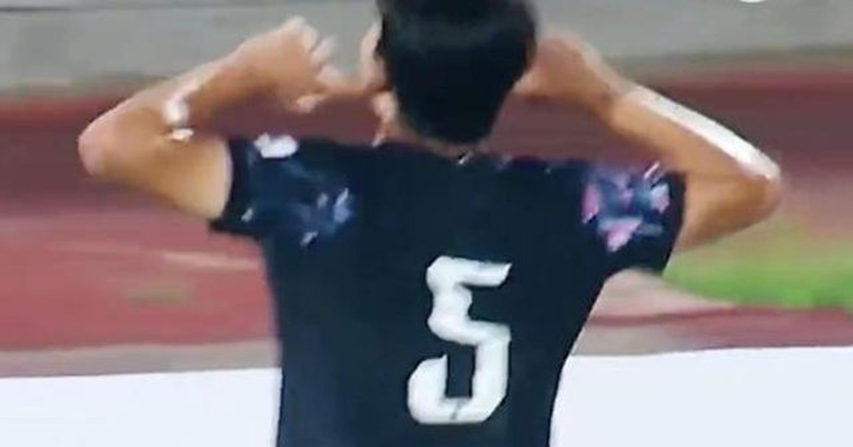 "韓 축구 매너 세…