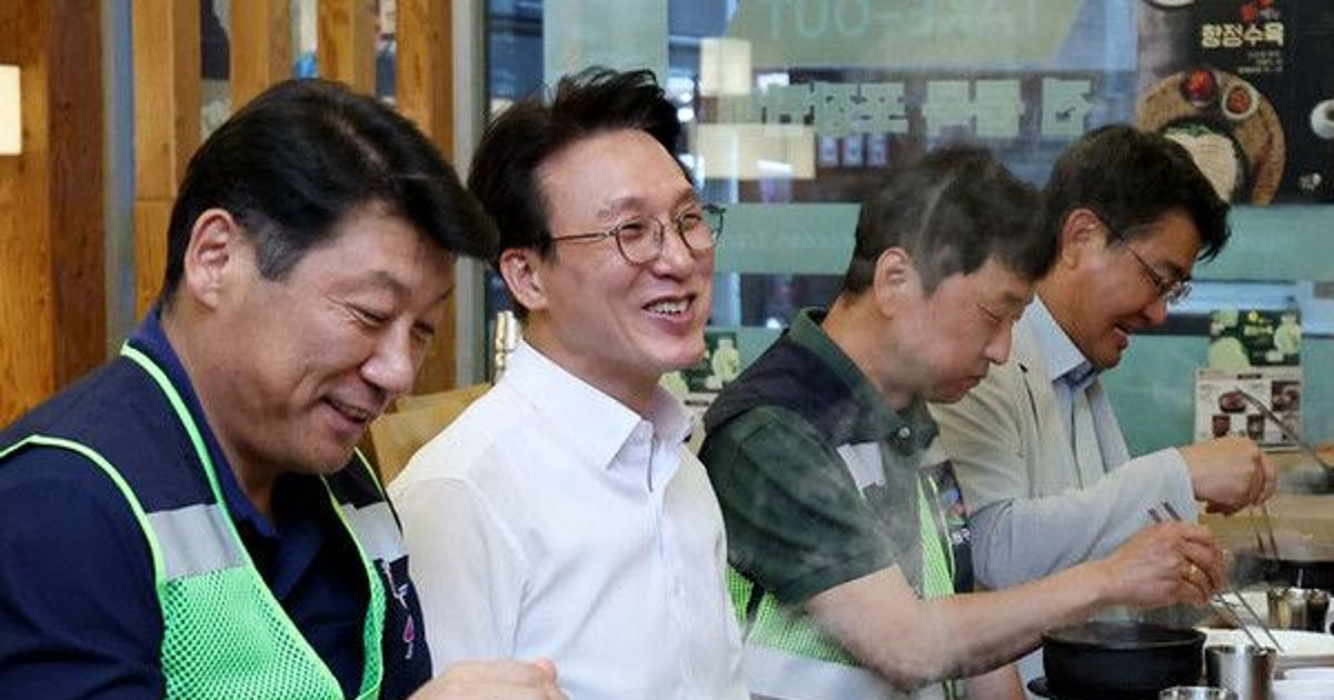 김 총리, 소비쿠폰 신청 첫날 환