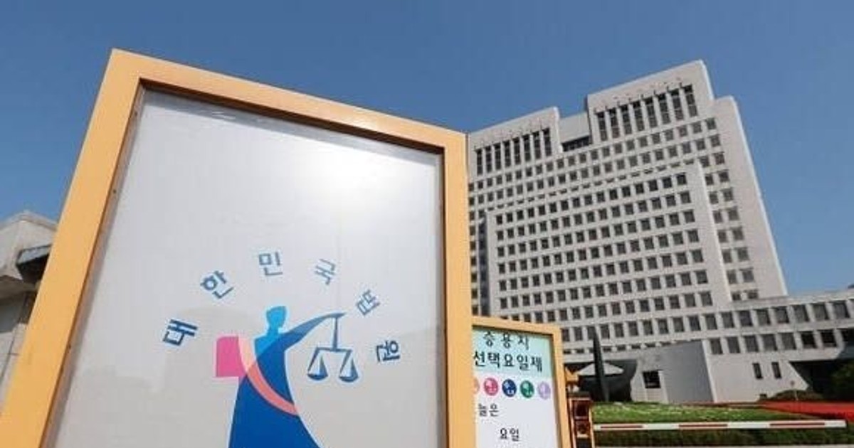 7가지 오늘의 뉴스: 방탄소년단 미국 앨범 작업, 이승윤 재방송 수익 공개 등 6 썸네일
